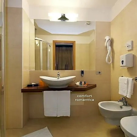 San Marco فندق 4*